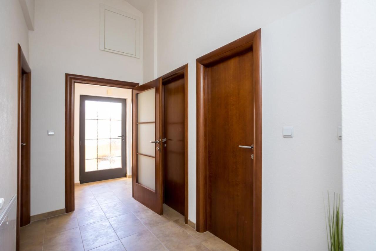 Apartmani Beba Omišalj المظهر الخارجي الصورة