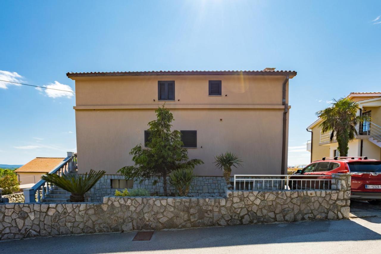 Apartmani Beba Omišalj المظهر الخارجي الصورة