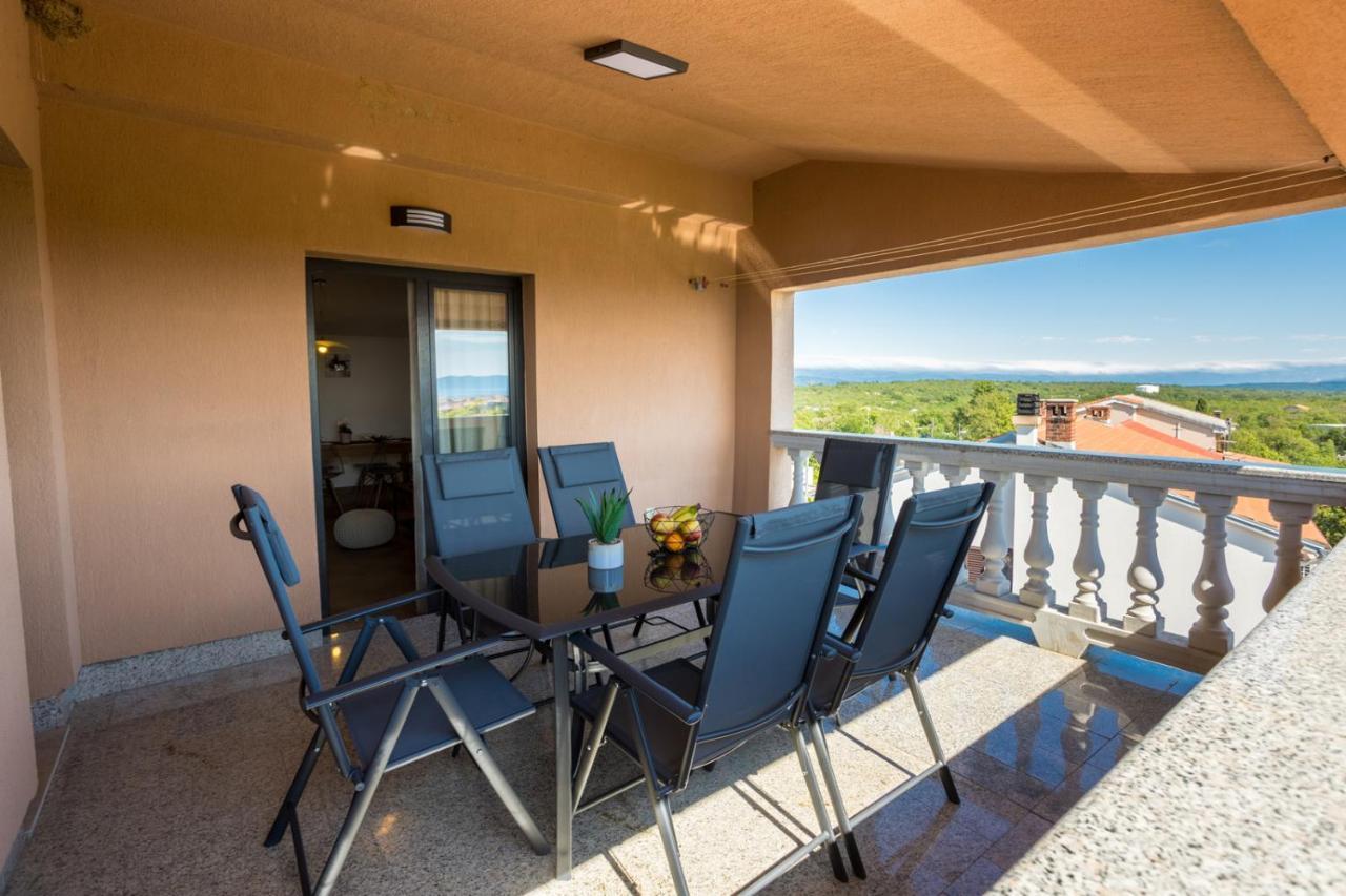 Apartmani Beba Omišalj المظهر الخارجي الصورة